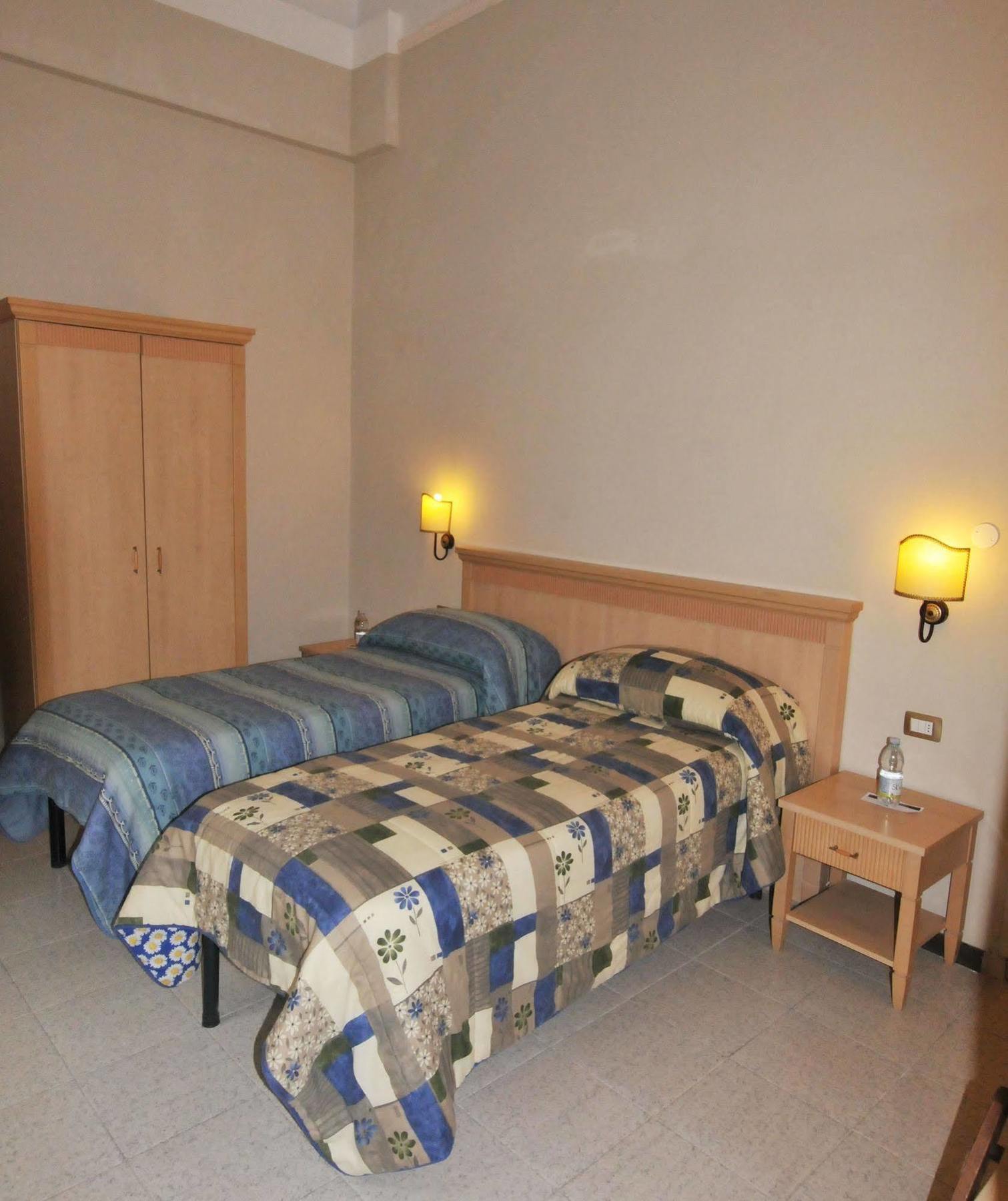 Hhb Hotel Florencia